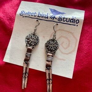 Authentic Sweet bird Studio, by Nancy Anderson, Sterling Silver Ski Art Earrings